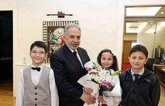 Talas’ta küçük başkan büyük mesajlar verdi