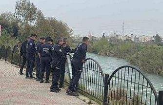 Tarsus’ta suya atlayan çocuk kayboldu: Arama çalışması devam ediyor