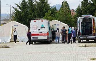 Tatbikat için canlı canlı tabuta girdi