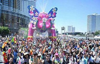 Tayland’ın en büyük bayramı Songkran Su Festivali başladı