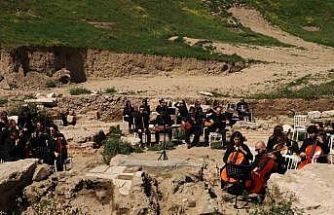 Tekirdağ’da Perinthos Tiyatrosu 2 bin yıl sonra yeniden sanatla buluştu