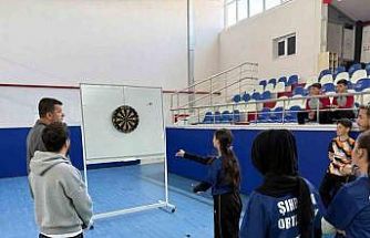 Tomarza’da 23 Nisan coşkusu masa tenisi ve dart turnuvalarıyla yaşandı