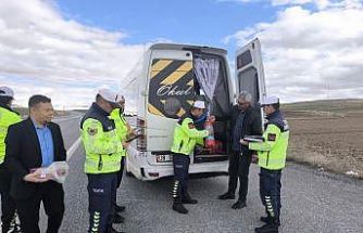 Tomarza’da servis şoförlerine güvenlik ve trafik eğitimi verildi