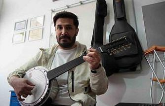 Trafik kazası sonrası engelli kalan genç öğretmenin azmi