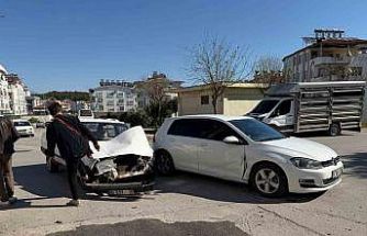 Trafik kazası ucuz atlatıldı, ehliyetini yenilemeyen sürücüye ceza yağdı