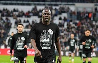 Trendyol Süper Lig: Beşiktaş: 2 - Antalyaspor: 0 (Maç devam ediyor)