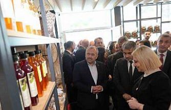 Türkiye’nin ilk ‘ekolojik market’i açıldı