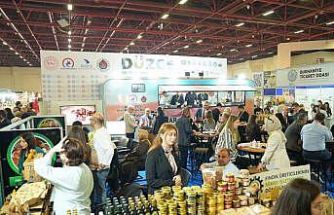 Uluslararası yöresel ürünler fuarında Düzce standına büyük ilgi
