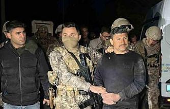 Uşak’ta görev başındaki polis ekiplerine pompalı tüfekle ateş açıldı: 2 polis yaralandı