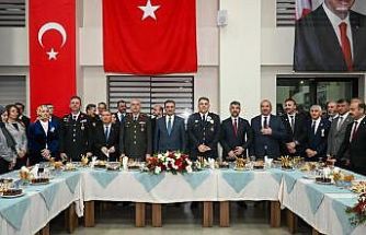 Vali Aydın Baruş; polis haftası dolayısıyla düzenlenen resepsiyona katıldı