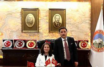 Vali koltuğuna oturan Zeynep’ten il emniyet müdürüne talimat: "Okulların çevresinde güvenliği artırın"