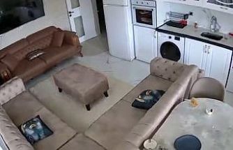 Van’da 5.2 büyüklüğünde deprem: Sarsıntı anı kamerada