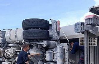 Van’da tır devrildi: 1 yaralı