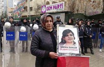 Vanlı Anne: "Bu bayrak için ölün"