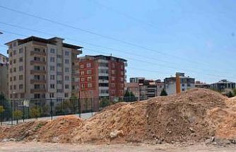 Vatandaşlardan yol kenarına dökülen hafriyatlara tepki