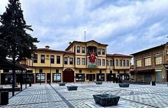 Veli Paşa Hanı önündeki meydanın ismi resmileşti