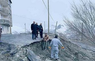 Yağışla birlikte kentte hasar oluştu