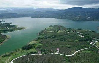 Yağmurlar Samsun’a içme suyu sağlayan barajları doldurup taşırdı