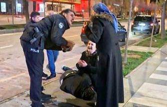 Yaralı oğlunun başındaki annenin feryadı yürekleri dağladı