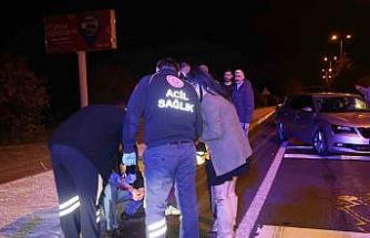 Yardım için durdular, kendilerine küfür edilince alkollü sürücüyü ve arkadaşını darp ettiler