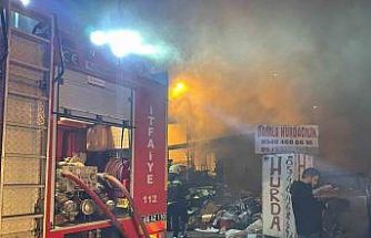 Yozgat’ta hurdacıda çıkan yangın söndürüldü