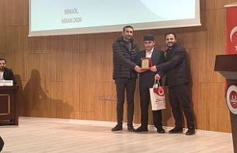 Yüksekovalı öğrenci ezan okuma yarışmasında bölge birincisi oldu