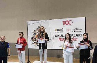 Yunusemreli Meyra’dan altın madalya