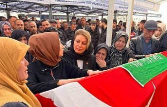 11 yaşındaki Almina’nın son yolculuğunda annenin ağıtları yürek yaktı