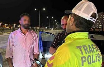 Alkollü sürücünün ehliyetine el konulup, 25 bin lira ceza kesildi