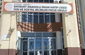 Bayburt Anadolu İHL öğrencileri 55 kilogram atık pil topladı