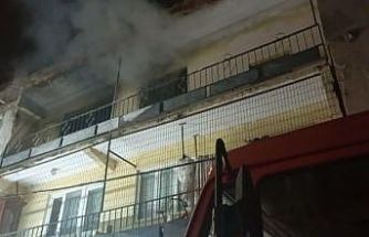 Bursa’da korkutan yangın: Daire kullanılamaz hale geldi