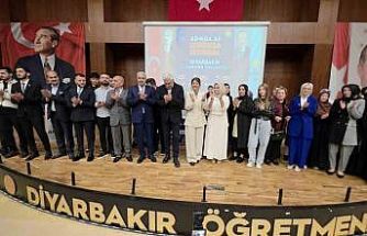 CHP ve YRP’den ayrılan 100 kişi AK Parti’ye katıldı