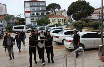 Cinayet şüphelisi abi-kardeş tutuklandı
