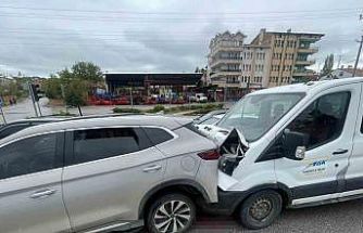 Çorum’da 3 araç çarpıştı: 2 yaralı