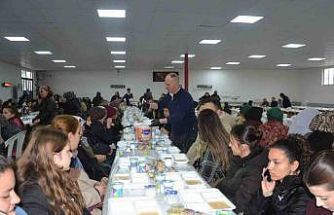 Hıdırellez şenliklerinde yüzlerce vatandaşa yemek verildi
