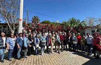 İzmir Büyükşehir Belediyesi’nden emeklilere özel gezi programı