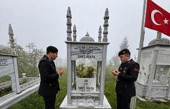 Jandarma şehit Özata kabri başında anıldı