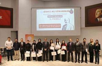 Kütahya’da "Okuyorum Yazıyorum: Safahat Okumaları" projesi il finali yapıldı