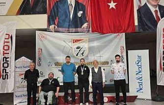 Manisalı Samet Akça’dan Türkiye Şampiyonası’nda madalya yağmuru