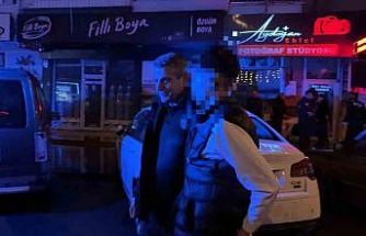 Sokak ortasında tüfekle dolaşan çocuk, kovalamaca sonucu yakalandı