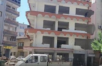 Yıkım firmasından açıklama: "Tüm tedbirlerimizi aldık, yıkım ruhsatımız mevcut"