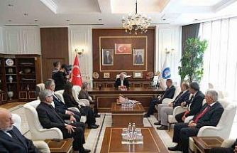 Başkan Aşgın muhtarların gününü kutladı