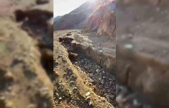 Elazığ’da sel nedeniyle yayla yolu yarıldı