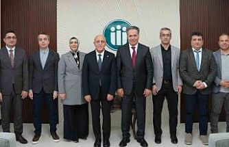 TÖTM Başhekim ve Başhekim Yardımcılarından Rektör Akpolat’a ziyaret