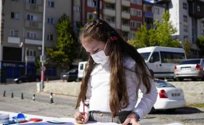 Gümüşhane’de "Filistinli Çocuklar İçin Çiz" etkinliği düzenlendi