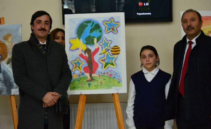 Çıldırlı öğrenci ’Ailede Kadın’ temalı yarışmada birinci oldu