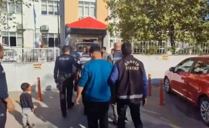 Erzin’de bıçaklı kavganın şüphelisi 3 kişi tutuklandı