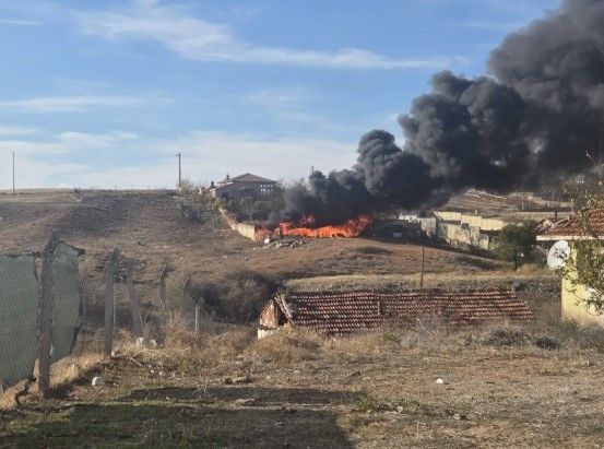 Jandarmanın dikkati yangını önledi