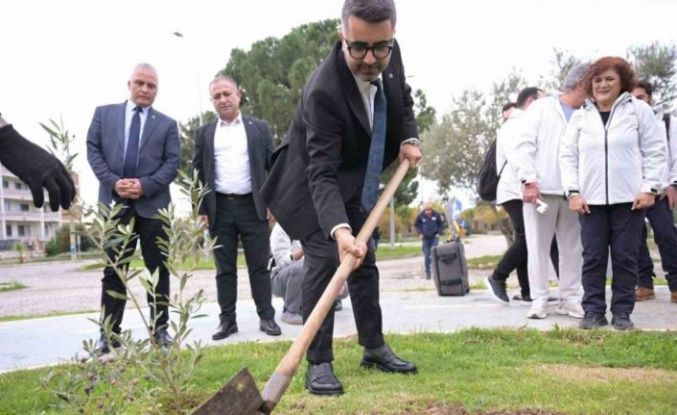 Kar Spor İda Ultra öncesinde zeytin fidanları toprakla buluştu