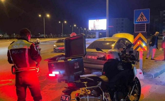 Karaman’da iki otomobil çarpıştı: 1 yaralı